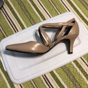 Life Stride Shoes - LifeStride strappy, pointy-toed heels. Life Stride Shoes - LifeStride strappy, pointy-toed heels.
